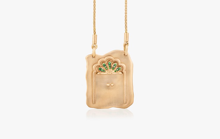 DOOR OF LUCK NECKLACE